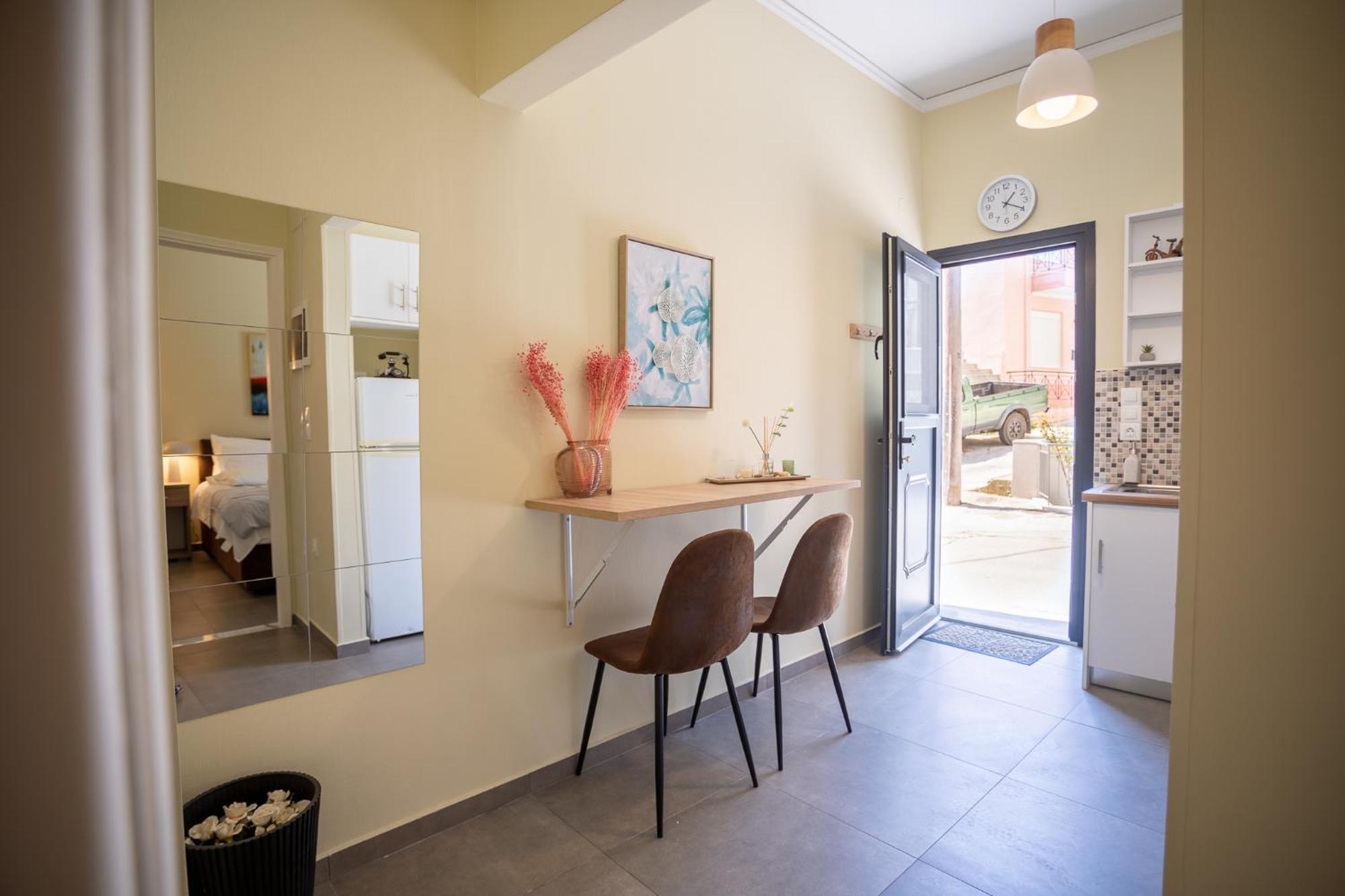 Two Bedroom Apartment, Mytilene Lesvos Экстерьер фото